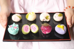 講座でお作りいただく四季折々の和菓子です。 / denmira.jp
