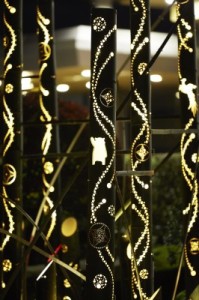 華やかな竹オブジェ装飾 / 日本の歩き方